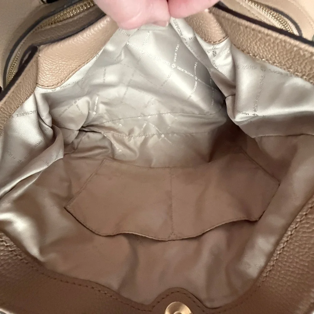 Michael Kors Leighton Satchel Shoulder Bag Gold Chain Camel Pebbled Leather Chic